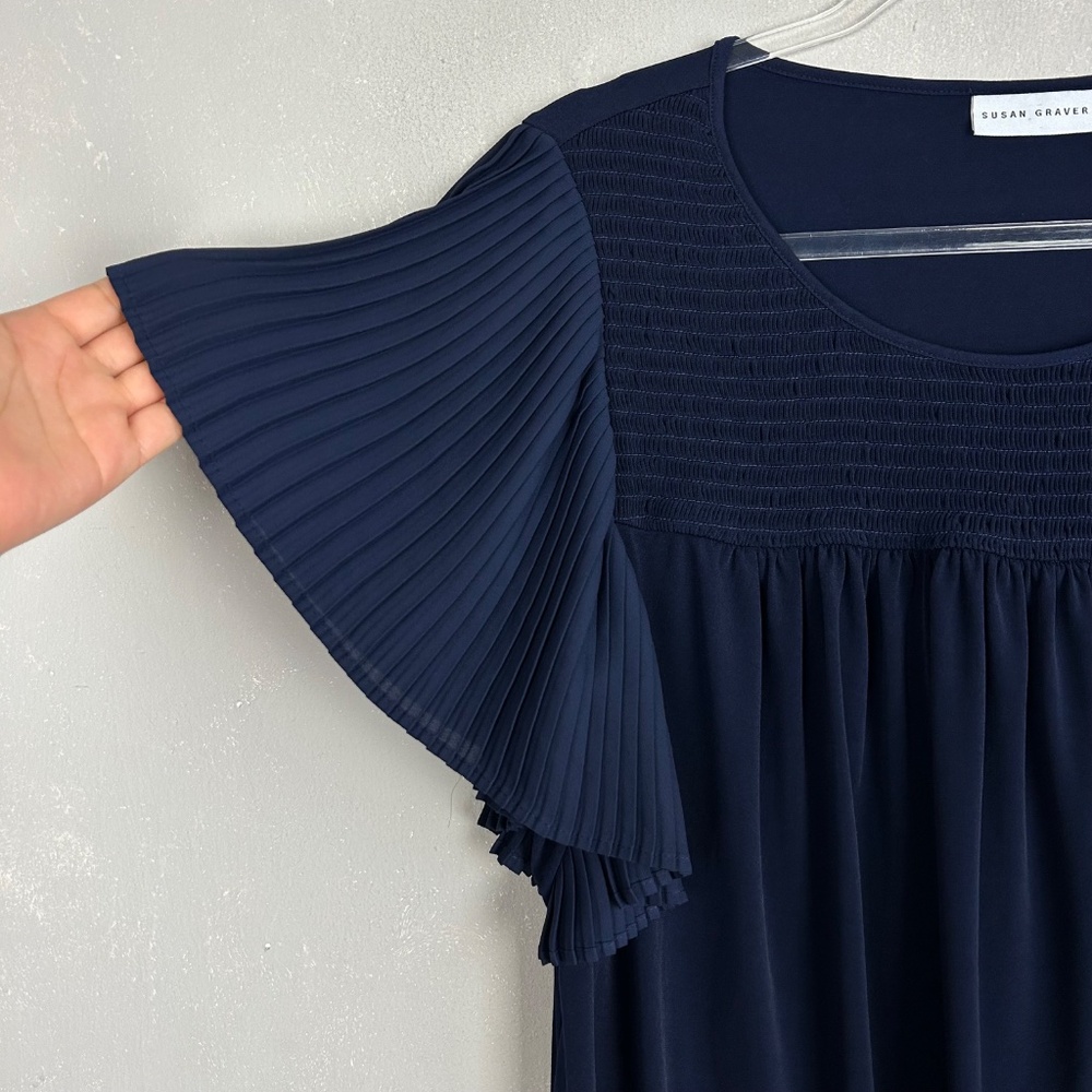 Susan Graver plus size 1X top pleated smocked flutter sleeve navy liquid knit - Picture 2 of 9